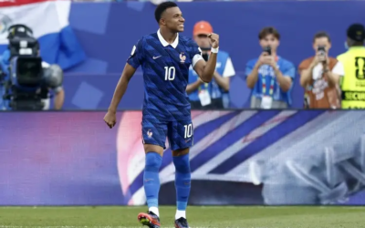 Francia se impone a Paraguay y avanza a los cuartos de final