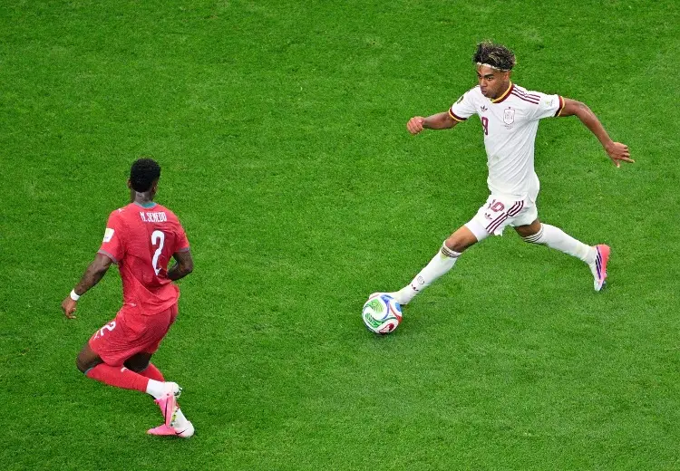 España se impone a Portugal y está en cuartos de final