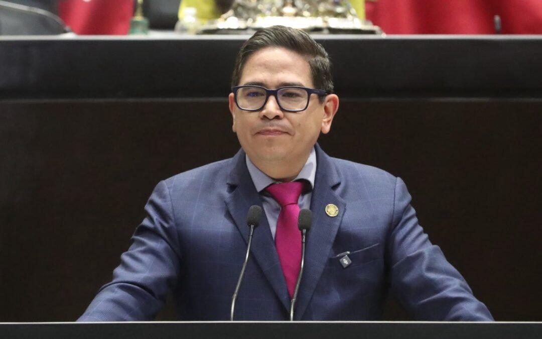 Busca iniciativa que policías utilicen cámaras corporales