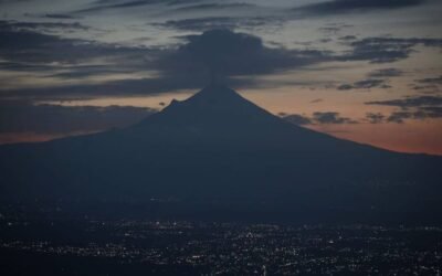 Popocatépetl en Alerta Amarilla Fase 2: reportan caída de ceniza y fragmentos incandescentes