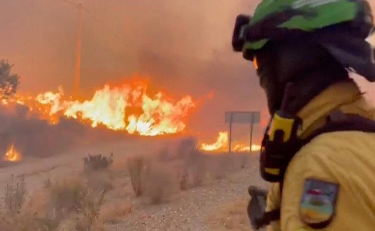 España combate uno de los mayores incendios del país durante ola de calor en el Mediterráneo; afectadas más de 32 mil hectáreas