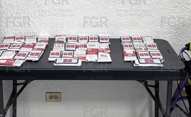Detienen a dos mujeres con 385 mil dólares en Sonora