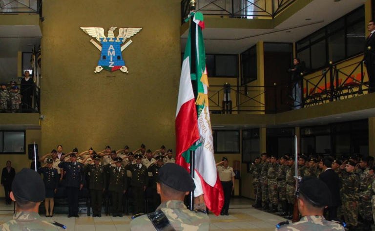 SEP ordena detener operación de academia militar en Puebla; ordena entregar documentos de alumnos