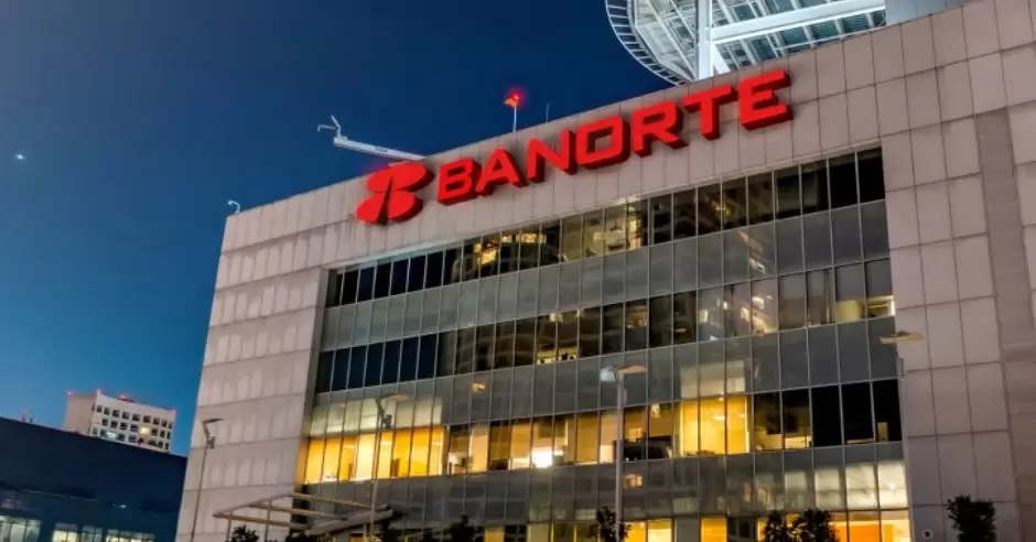 Crece utilidad de Banorte en segundo trimestre de 2026; el banco reporta 15 mil 550 millones de peso