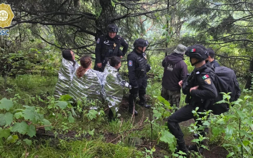 Rescatan Zorros de la SSC a grupo extraviado en los Dinamos