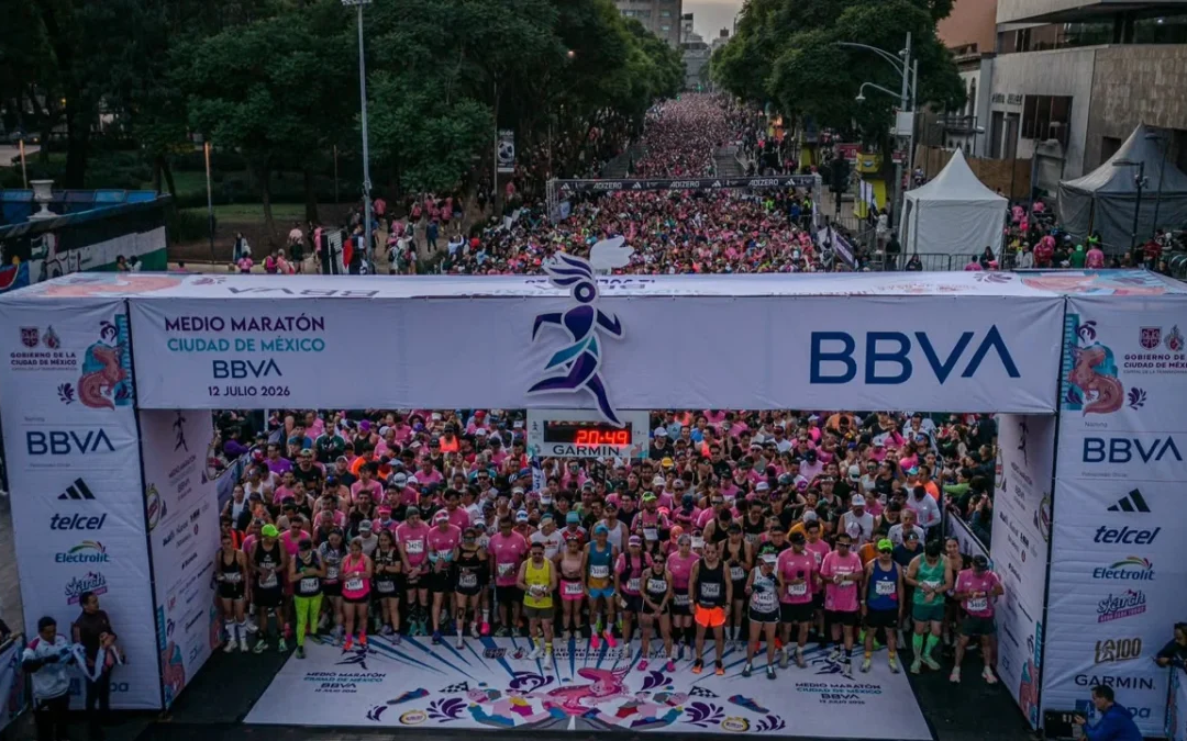 Más de 35 mil corredores participan en Medio Maratón de la CDMX 2026