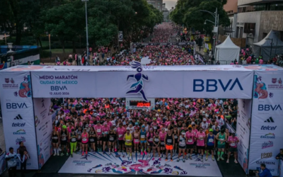 Más de 35 mil corredores participan en Medio Maratón de la CDMX 2026