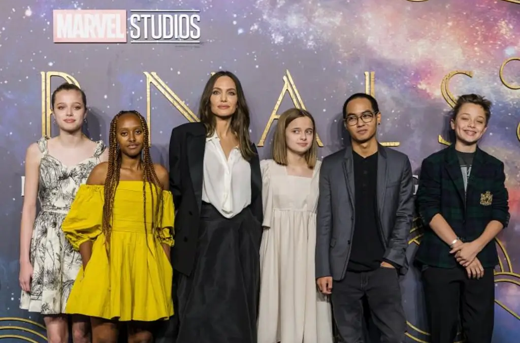 Ya son 3 los hijos de Angelina Jolie que legalmente optan por quitarse el apellido Pitt