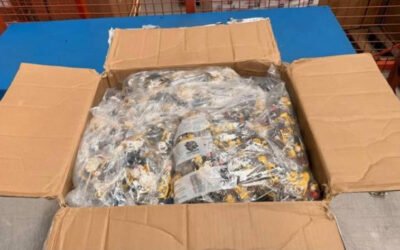 Aseguran más de 3 mil juguetes piratas de LEGO en Querétaro