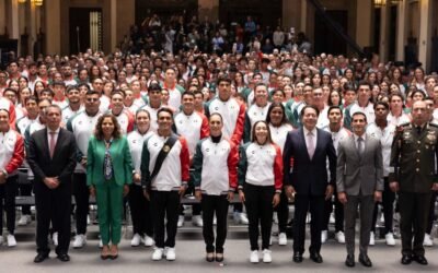Sheinbaum abandera a atletas que representarán a México en los Juegos Centroamericanos