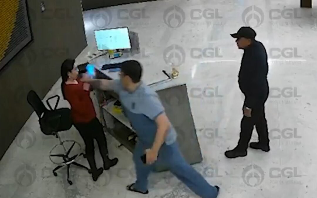 Huésped golpea a recepcionista en hotel de Santa Fe; “tengo temor”, dice la víctima