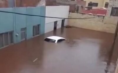 Tormenta en Tepatitlán inunda casas y autos; mujer fue arrastrada por la corriente