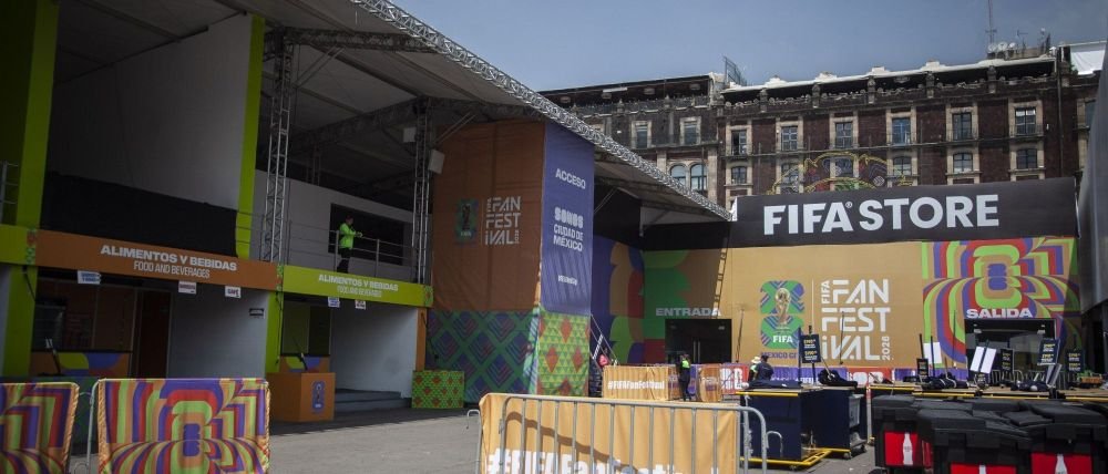Inicia el retiro del Fan Fest del Zócalo tras recibir a millones de aficionados