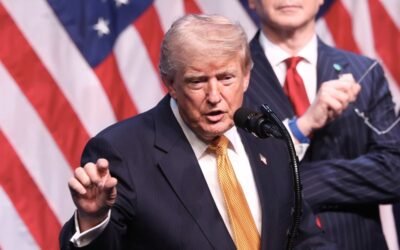 Trump anuncia pago del 20% por proteger a buques en Ormuz; Irán advierte que no permitirá interferencia