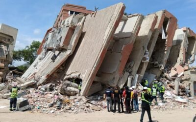 Rescatan a hombre a 8 días de los sismos en Venezuela; “es un milagro”, dicen