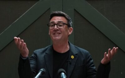 Andy Burnham se convertirá en el primer ministro de Reino Unido tras asumir el liderazgo del Partido Laborista