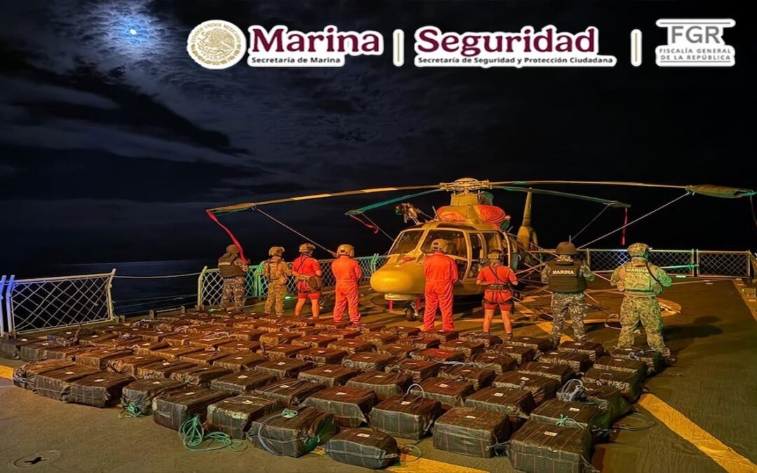 Marina asegura casi tres toneladas de cocaína y detiene a cuatro en costas de Oaxaca