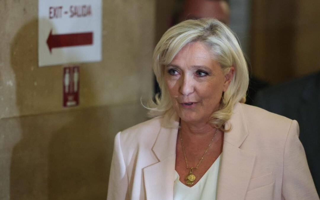 Inhabilitan a Le Pen por 15 meses; aun así podría ser candidata presidencial en 2027