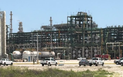 Pemex reporta fuga y fuego incipiente en la Refinería Olmeca, Tabasco; descarta personas lesionadas