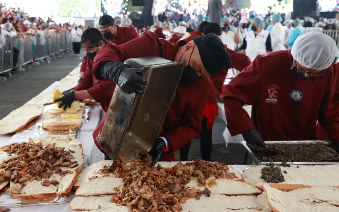 México impone nuevo récord Guinness a la torta más grande del mundo