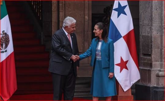 Sheinbaum recibe en Palacio Nacional al Presidente de Panamá
