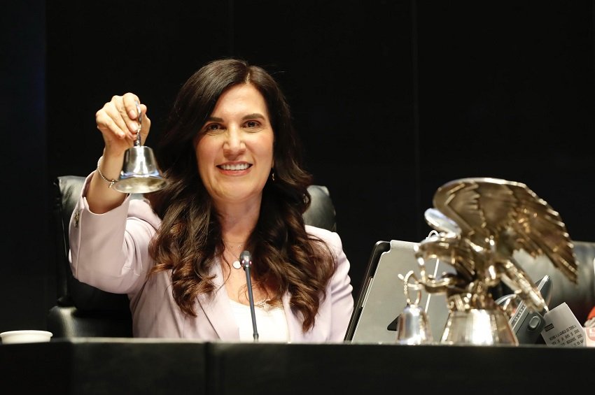 López Rabadán llama a recuperar la honorabilidad de la política y fortalecer el diálogo en el Congreso