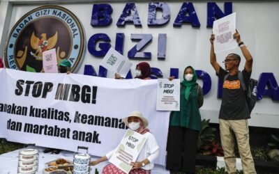 Unos 260 niños ingresados en Indonesia tras intoxicación por menú escolar gratuito