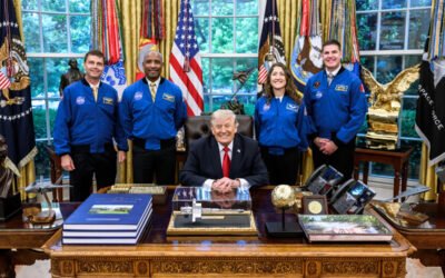 Anuncia Trump creación de una academia espacial para formar a las futuras generaciones
