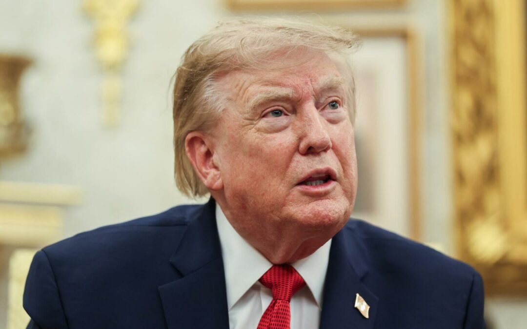 Trump manda a callar a reportera de CNN que le preguntó sobre Corea del Norte