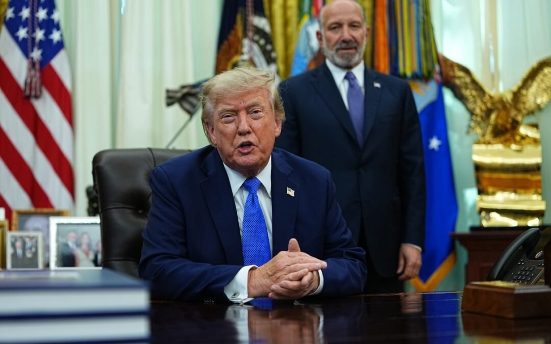 Reconoce Trump escasez de algunas armas, pero dice que EUA tiene munición suficiente