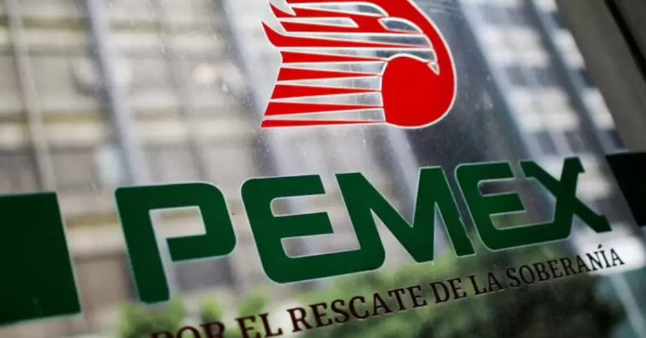 Ganancias de Pemex bajan 70% en segundo trimestre