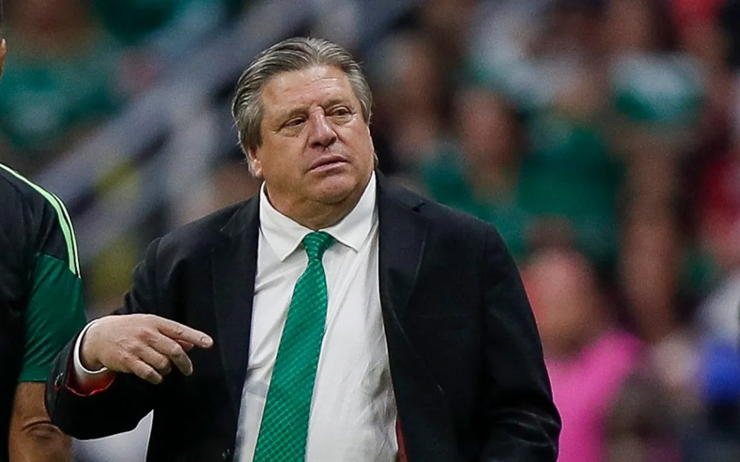 Si estuviéramos afuera te cag4s: ‘Piojo’ Herrera se engancha con aficionado
