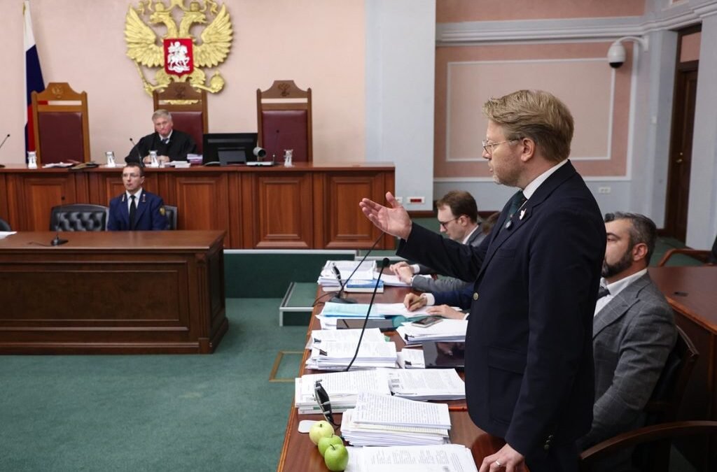 Impide Rusia a la oposición pacifista participar en las elecciones