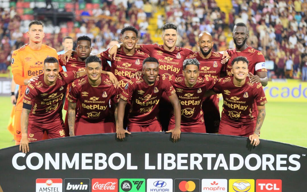Marca el Tolima-Independiente del Valle el regreso del futbol a Colombia tras el terremoto