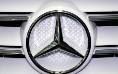Conductores demandan a Mercedes AMG por quemaduras de primer y segundo grado causadas por logo del auto