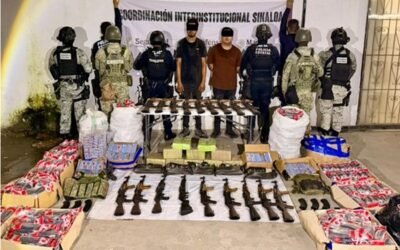 Detuvieron en Mazatlán a 2 sicarios del Cartel del Pacífico con fuerte arsenal.