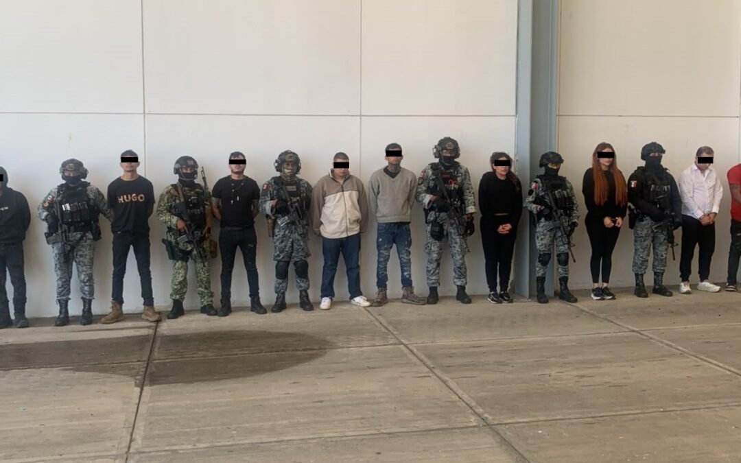 Capturan al “Tío Lako” capo del CJNG en Michoacán y Jalisco, y a 11 de sus sicarios. 