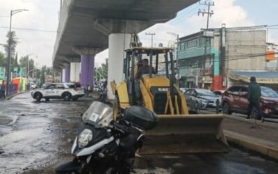 Se forma socavón en Tláhuac tras mega fuga y varias colonias no tienen servicio de agua