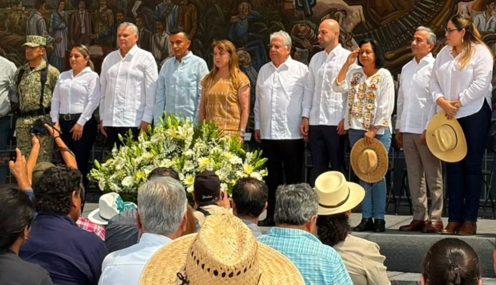 Gobernadora de Morelos llama a la clase política a ser consecuentes con el legado de Emiliano Zapata