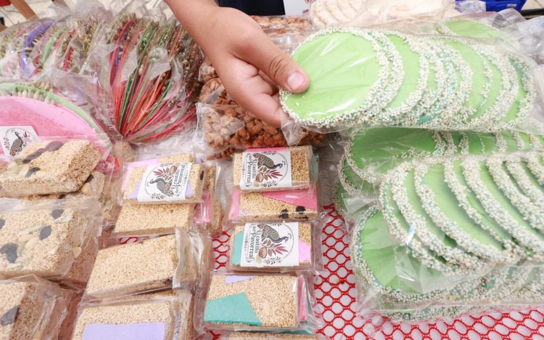 Productores de amaranto exhiben sus productos en defensa del grano ancestral