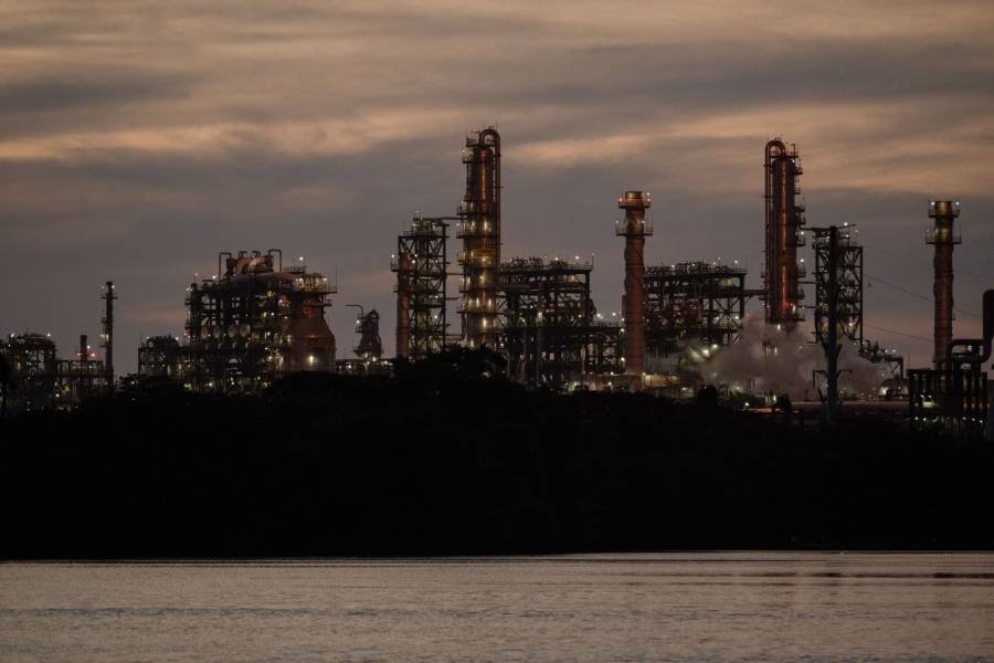 La producción de la Refinería Olmeca-Dos Bocas está en picada.