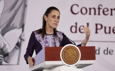 Acusa Sheinbaum a “La Derecha Diario” de difundir noticias falsas en Latinoamérica