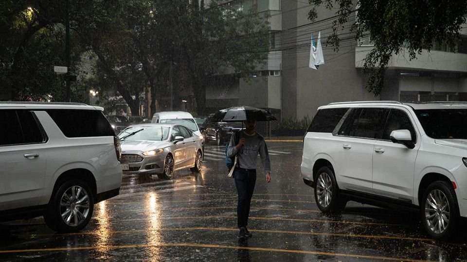 Lluvia en CDMX: activan la alerta amarilla en seis alcaldías y advierten por caída de granizo durante la tarde y noche de este martes