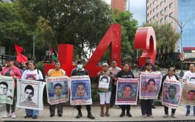 “Puede saldar una deuda de justicia”: familiares de los 43 normalistas tras detención de Ángel Aguirre por caso Ayotzinapa