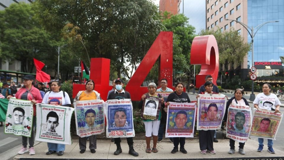“Puede saldar una deuda de justicia”: familiares de los 43 normalistas tras detención de Ángel Aguirre por caso Ayotzinapa