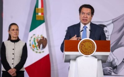 Denuncian a Mario Delgado en el INE por promoción personalizada de Sheinbaum con programas sociales