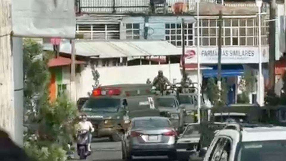 Vuelca vehículo militar en bastión del Cártel de Los Reyes en Michoacán; hay siete soldados heridos