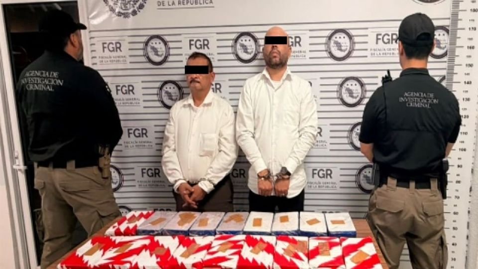 Caen dos sujetos en Sonora por tráfico de droga; les decomisan fentanilo y heroína escondido en un camión