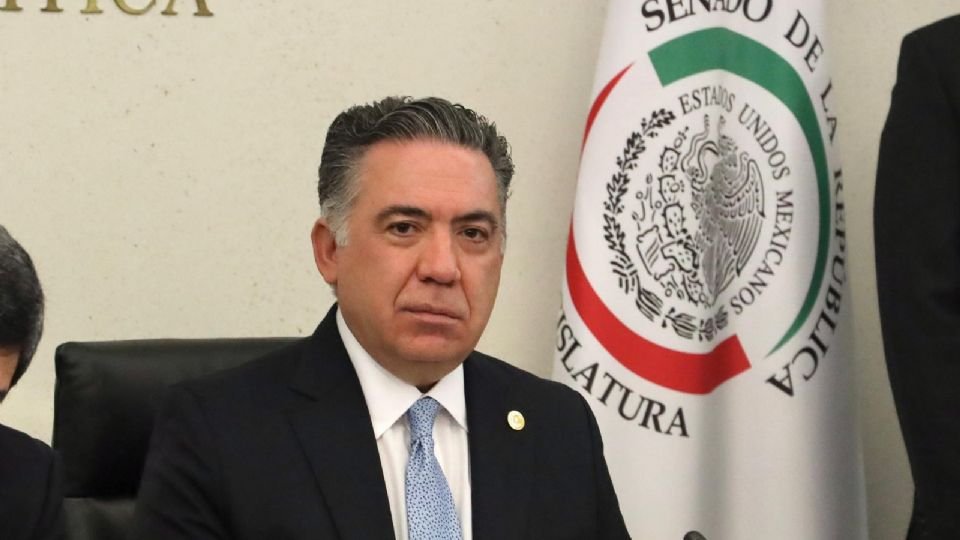 Anuncia Enrique Inzunza su separación de la bancada de Morena y se convertirá en senador independiente