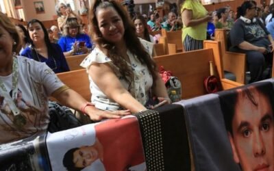 El legado de Juan Gabriel reúne a fanáticos en la frontera a diez años de su partida